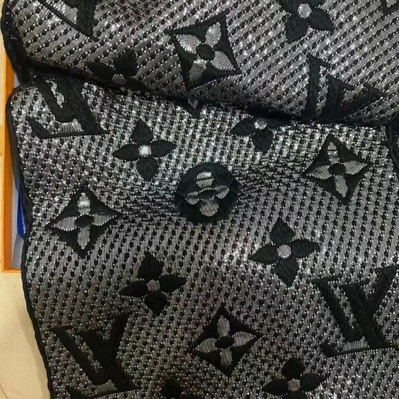 Louis Vuitton Monogram Logomania Black Scarf - Picture 6 of 7